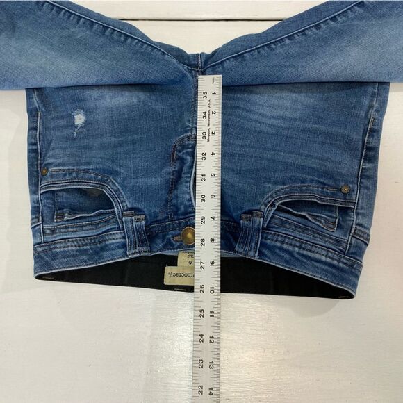 Democracy Jeans Women’s 6 Blue Denim Ab Technology Distressed Raw Hem Casual - Picture 10 of 12